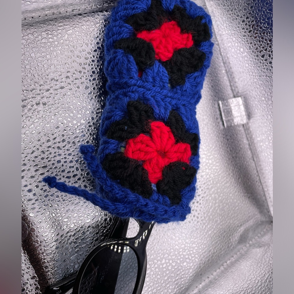 Crochet granny square Glasses case ***(not the sunglasses)